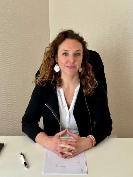 Lise Descamps, diététicienne-nutritionniste, en consultation